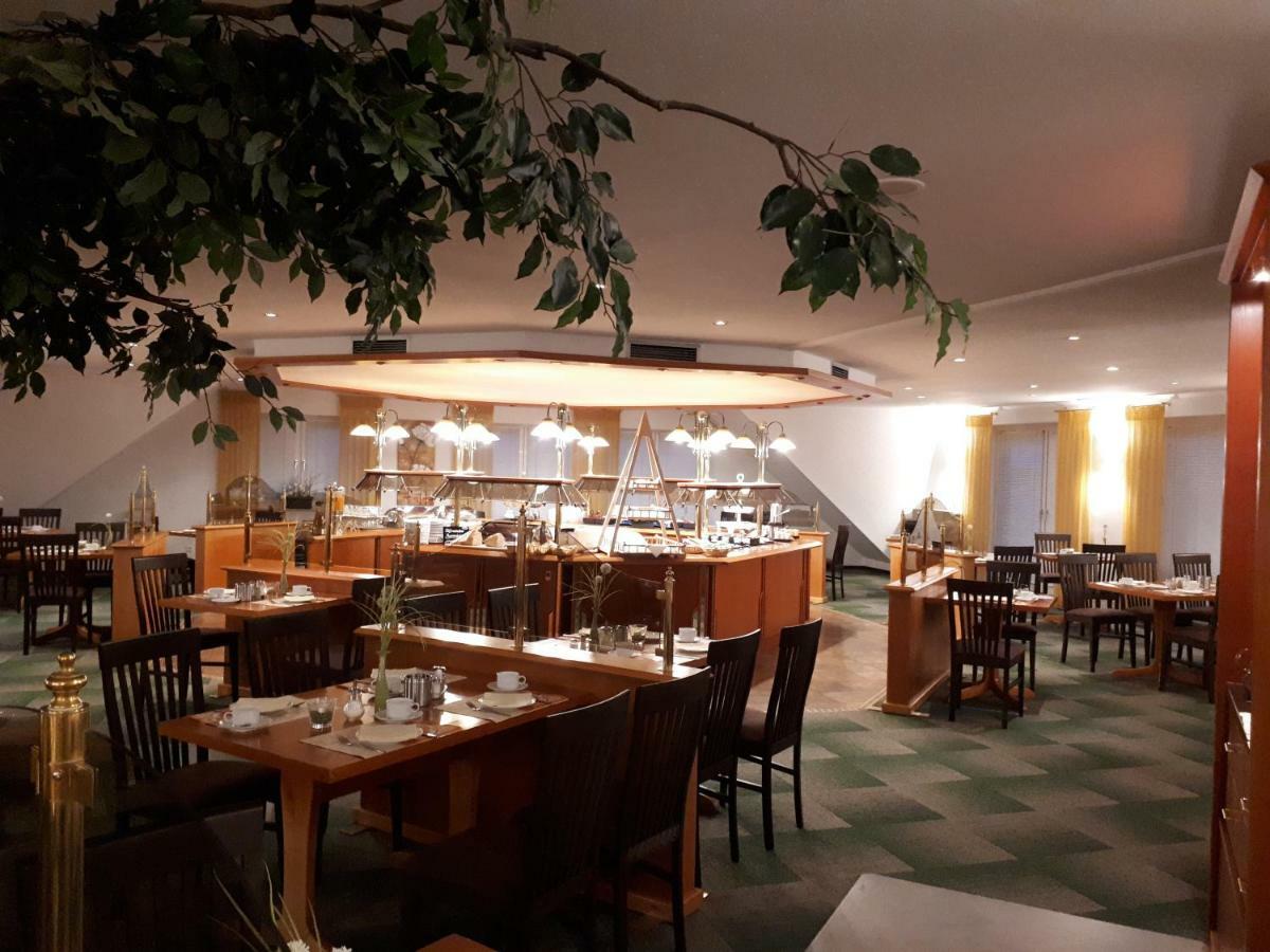 Hotel Ostfriesen Hof Leer Ngoại thất bức ảnh