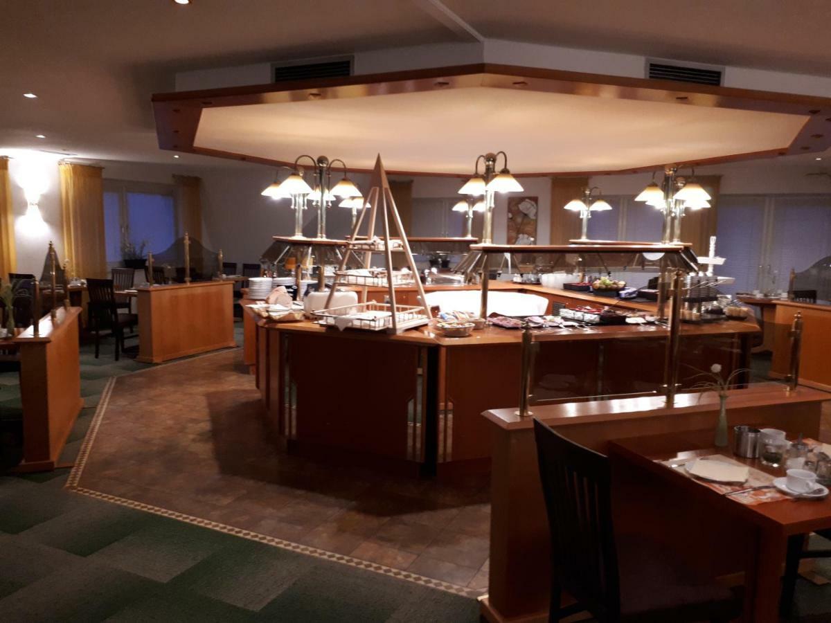 Hotel Ostfriesen Hof Leer Ngoại thất bức ảnh